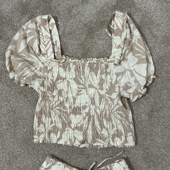 NWT Linen set - Picture 2 of 5